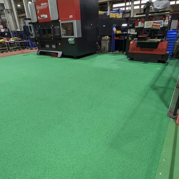 ゴムチップ舗装　ソフトグラウンド