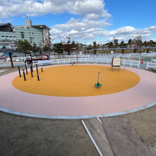 兵庫県宝塚市　ゴムチップ舗装