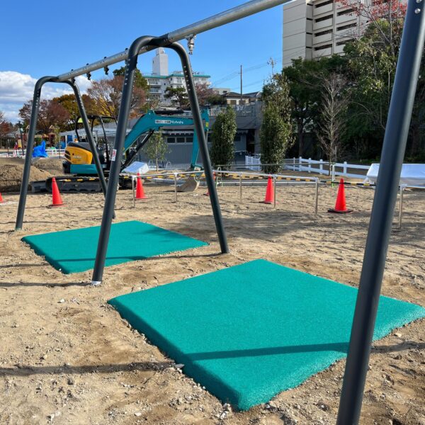 兵庫県宝塚市　ゴムチップ舗装