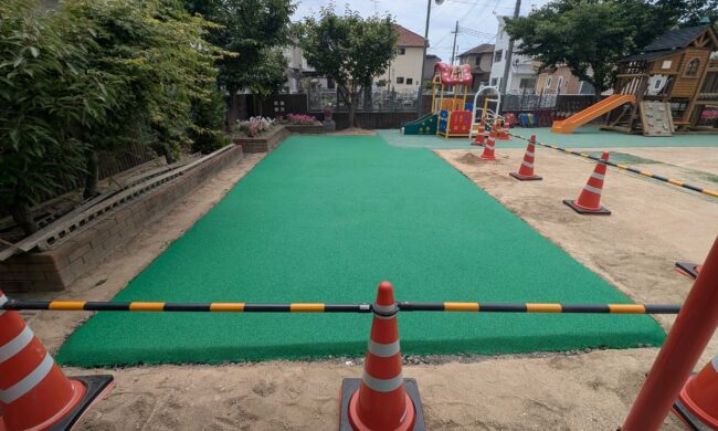 ゴムチップ舗装　ソフトグラウンド厚塗りタイプ