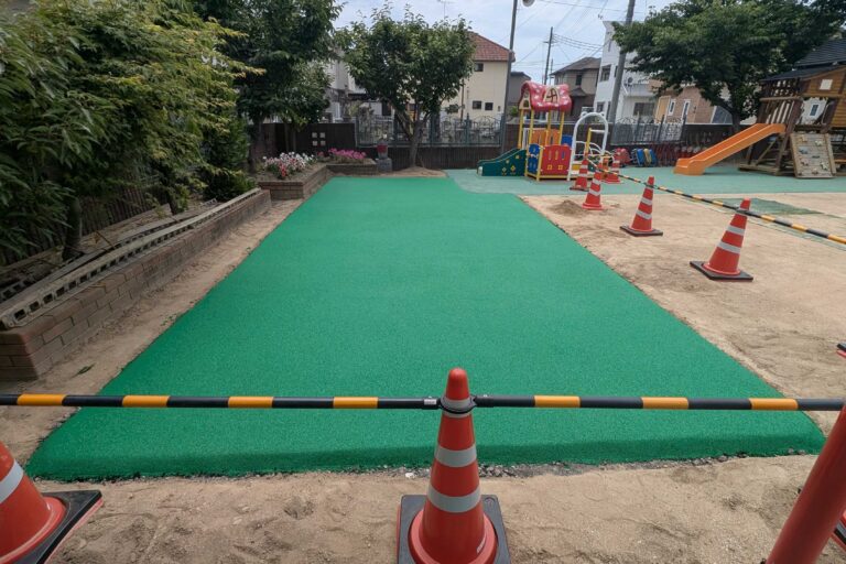 兵庫県加古川市 保育施設4 ゴムチップ舗装 ソフトグラウンド厚塗りタイプ