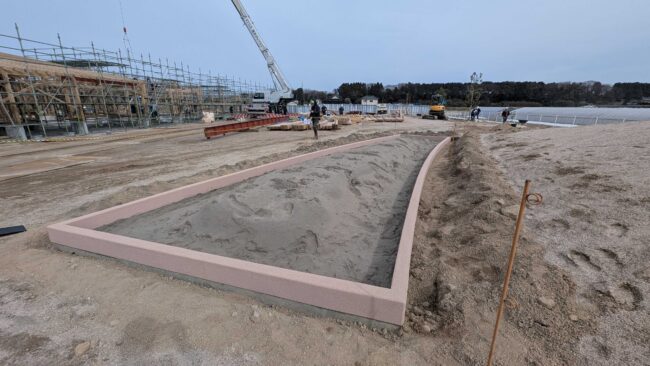 ゴムチップ舗装　ソフトグラウンド砂場枠タイプ