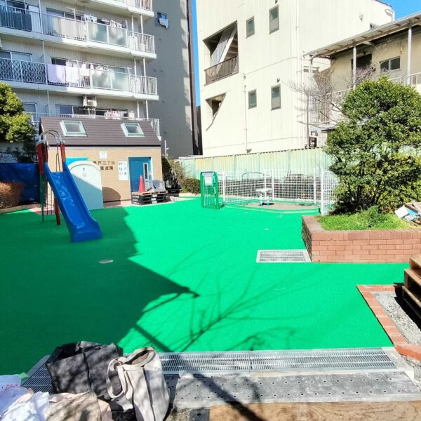 ゴムチップ舗装　ソフトグラウンド厚塗りタイプ