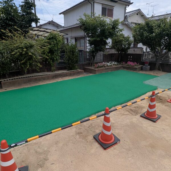 ゴムチップ舗装　ソフトグラウンド厚塗りタイプ