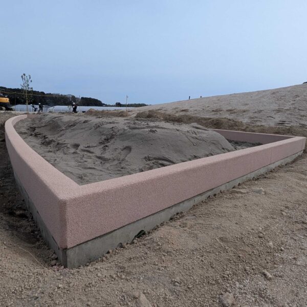 ゴムチップ舗装　ソフトグラウンド砂場枠タイプ