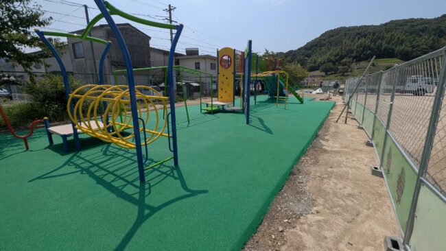 岡山県倉敷市　ゴムチップ舗装　ソフトグラウンド厚塗りタイプ