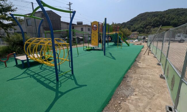 岡山県倉敷市　ゴムチップ舗装　ソフトグラウンド厚塗りタイプ