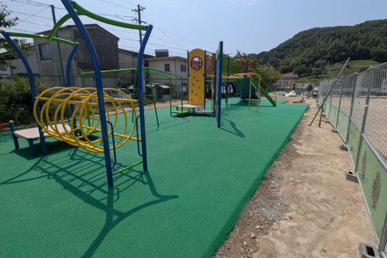 岡山県倉敷市　ゴムチップ舗装　ソフトグラウンド厚塗りタイプ