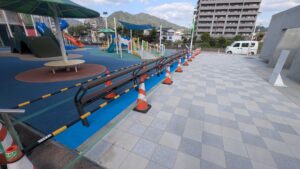 ゴムチップ舗装　標準タイプ　ゴム　ゴムチップ　公園　遊園地　舗装　遊歩道　クッション性　人にやさしい　広島県　テーマパーク