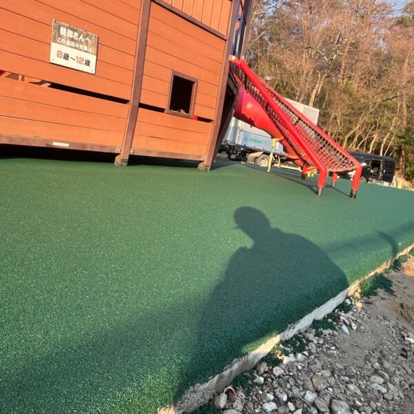 ゴムチップ舗装　奈良県　ソフトグラウンド厚塗りタイプ