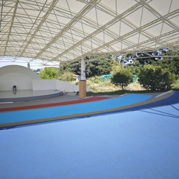 愛知県岡崎市　公共施設　ゴムチップ舗装