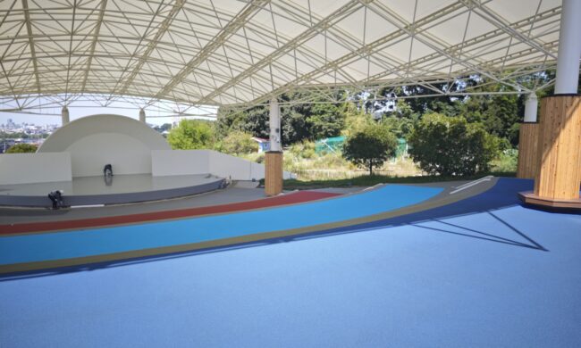 愛知県岡崎市　公共施設　ゴムチップ舗装